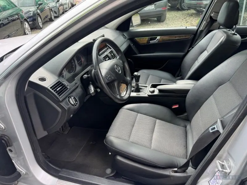 Mercedes-Benz C-Class 6