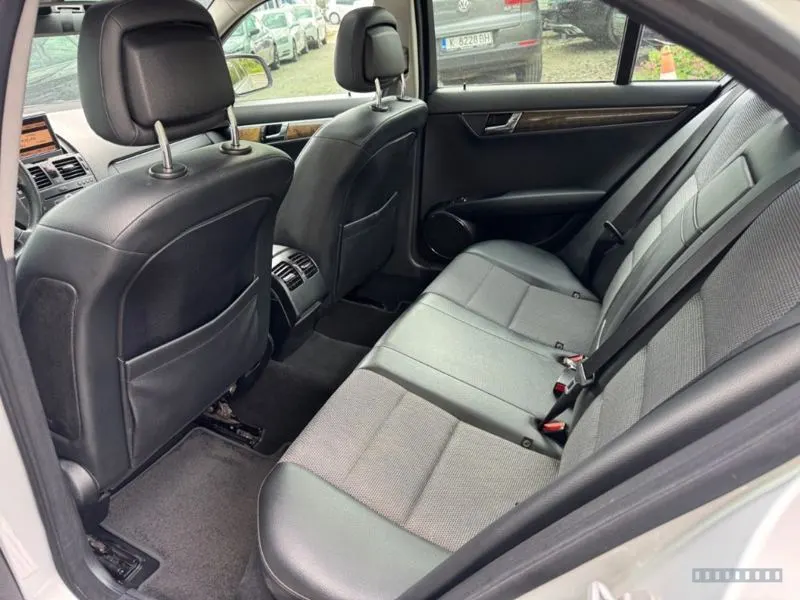 Mercedes-Benz C-Class 7