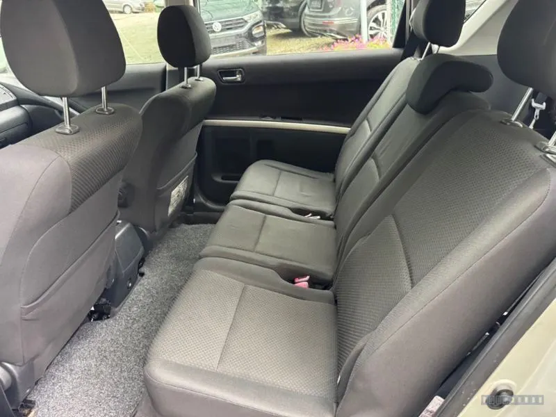 Toyota Corolla Verso 7