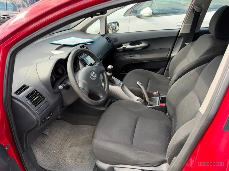 Toyota Auris 6