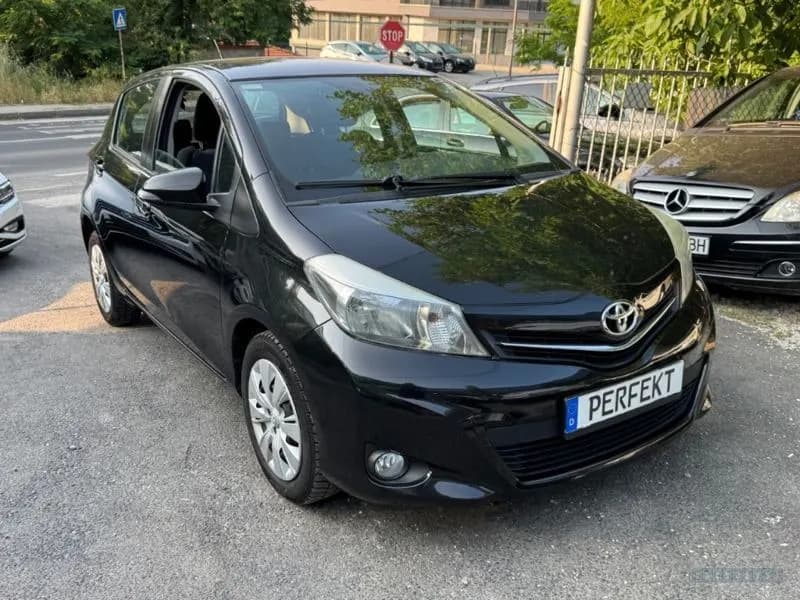 Toyota Yaris 2