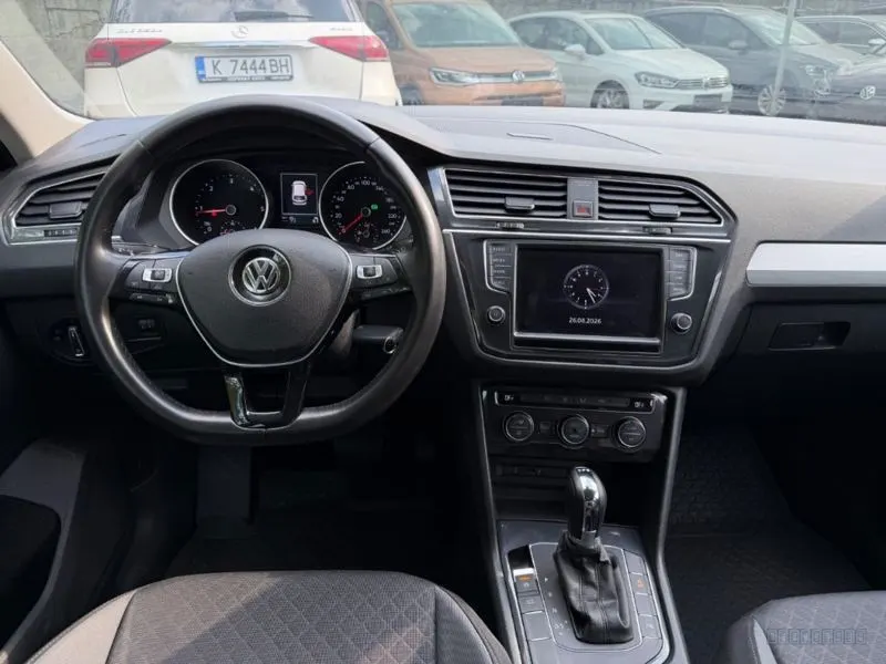 Volkswagen Tiguan 5
