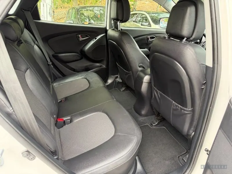 Hyundai ix35 / Tucson 7