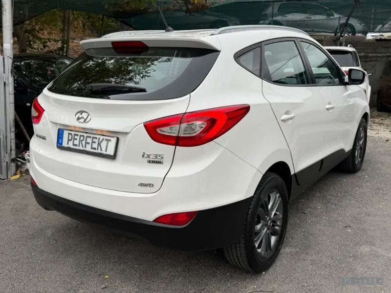 Hyundai ix35 / Tucson 3