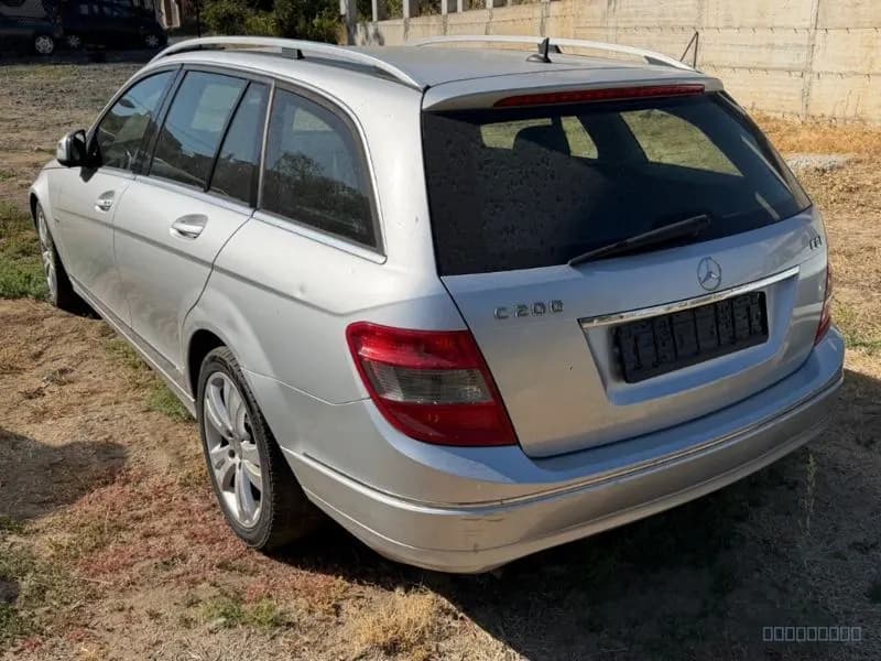 Mercedes-Benz C-Class 3