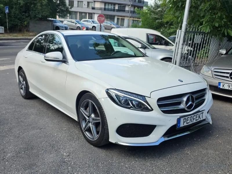Mercedes-Benz C-Class 2