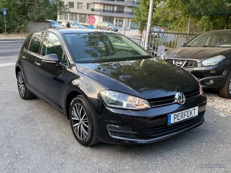 Volkswagen Golf 2
