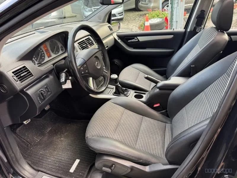 Mercedes-Benz B-Class 5
