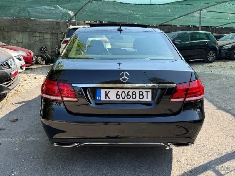Mercedes-Benz E-Class and predecessors 4