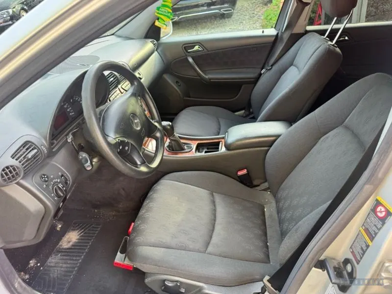 Mercedes-Benz C-Class 6